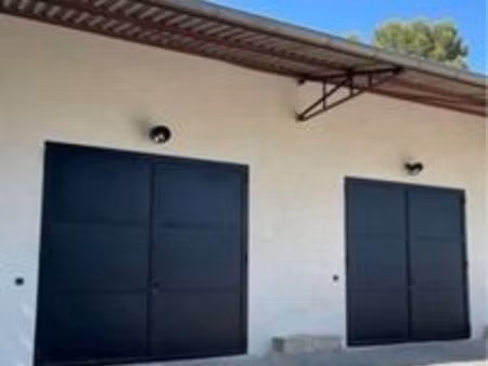 loue hangar / stockage / box