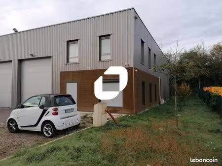 local d'activité 324 m²