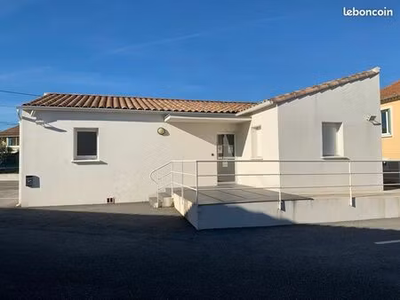 local professionnel de santé clim parking neuf