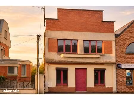 maison de ville avec beau terrain