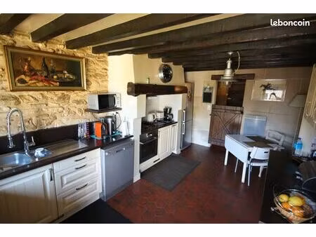 maison atypique pierre et bois