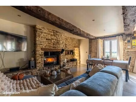 propriété 4 pièces 114 m²