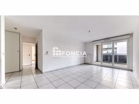 joli t3 avec balcon et garage proche transports