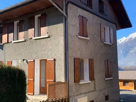 appartement 4 pièces 64 m²