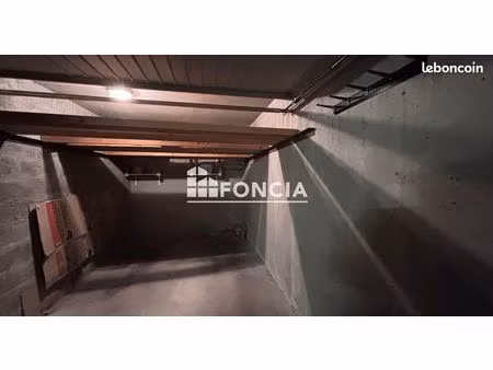 garage 12 m2 lyon 4e