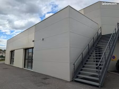 local commercial 111 m²