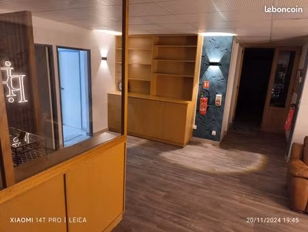 local commercial de 186 m² en centre-ville de nîmes