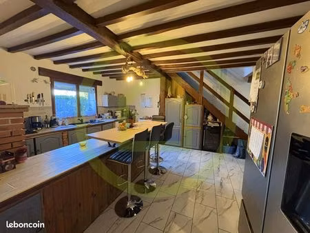 maison 6 pièces 140 m²