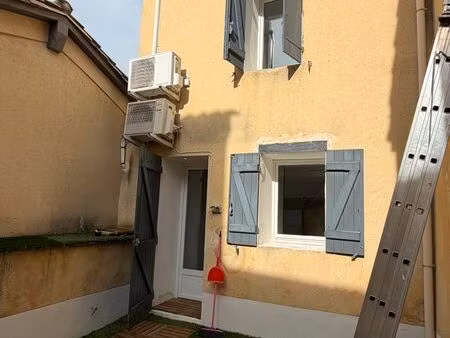 loue maison de village caderousse