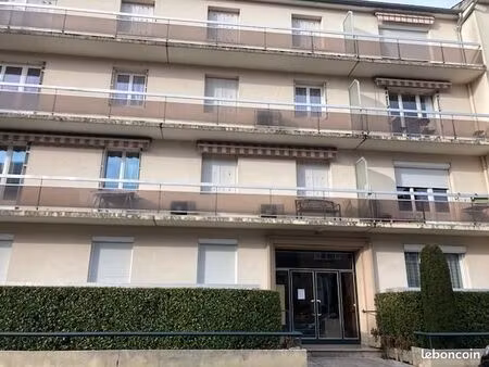 appartement 3 pièces 84 m²