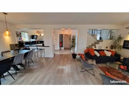 duplex 6 pièces 176 m²