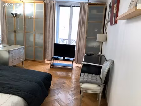 beau studio 29 m2 dans petit immeuble de charme à montparnasse