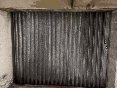 garage fermé : saint pierre