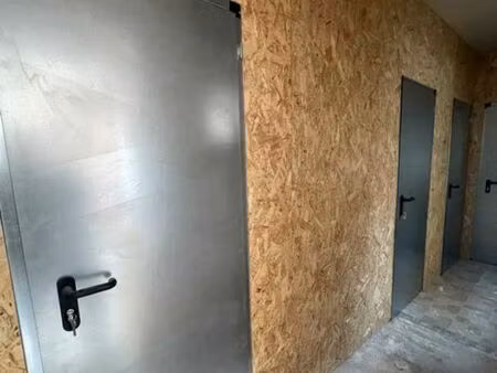 ? box de stockage sécurisés – de 4 à 20 m² – accès facile 7j/7