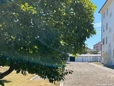 garage box clos au calme