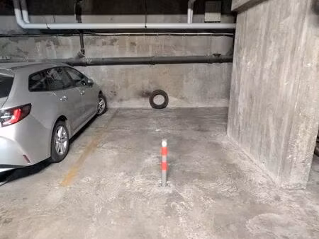 parking sécurisé à louer – 20e (gambetta)