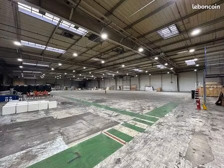 local dépôt stockage