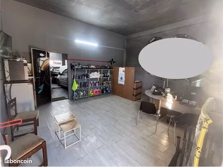 loue local commercial