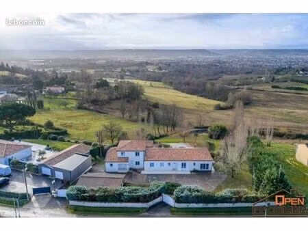 propriété avec vue exceptionnelle idéal pour gîtes et chambres d hôtes