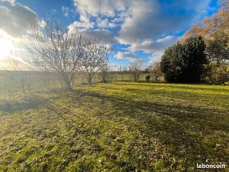 terrain viabilise 895m2