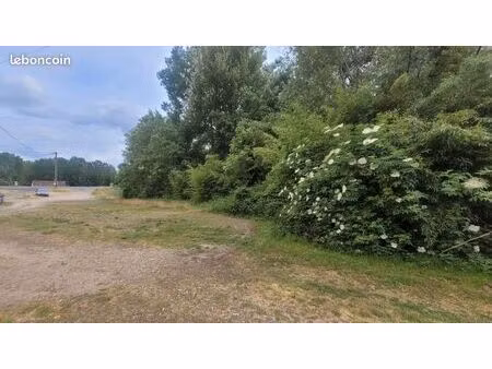 terrain 3 450 m² la celle saint avant