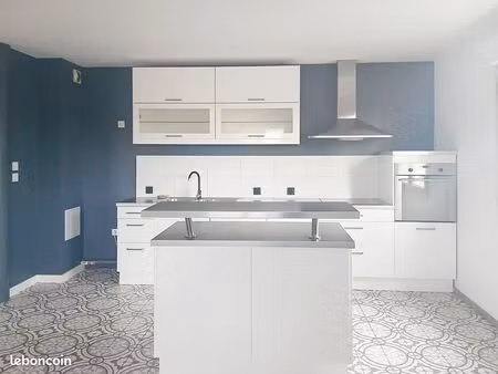 appartement 3 pièces 77 m²