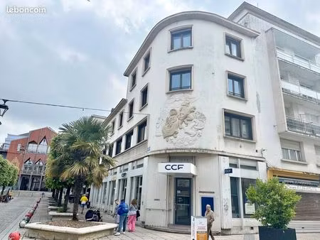 immeuble 15 pièces 550 m²