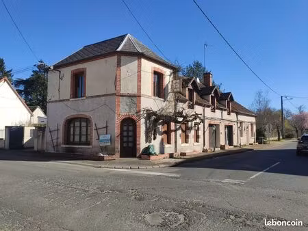 immeuble 185 m² la ferté-saint-cyr