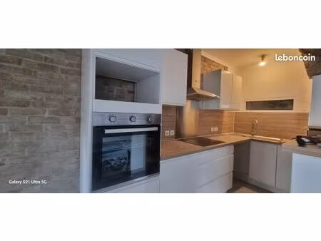 95 m2  3 chambres  centre ville ledignan