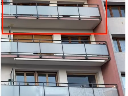 ? metz sablon – appartement f5 rénové avec balcon  cave et box en sous-sol