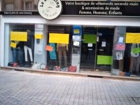 location local commercial