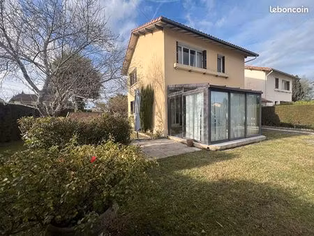 maison 4 pièces 85 m²