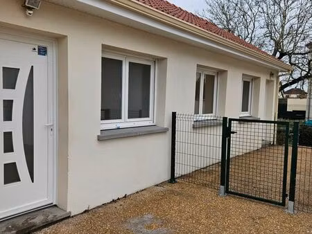 beau logement t2 vide