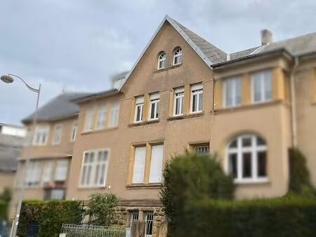 maison 8 pièces 198 m²