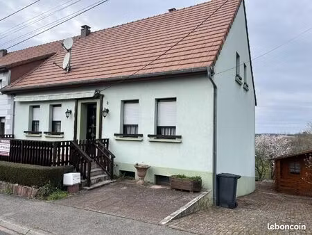 maison 6 pièces 145 m²