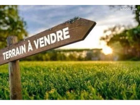 vend terrain à bâtir viabilisé