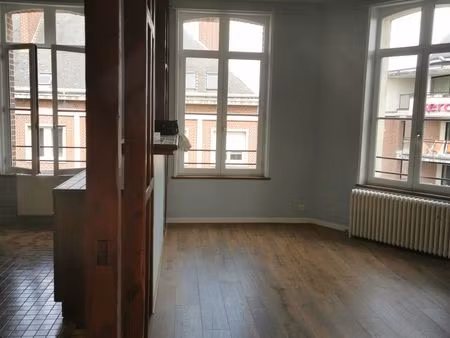 trés bel appartement à coté cathédrale