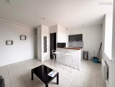 studio 1 pièce 22 m²