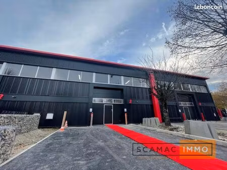 local industriel 1 234 m²