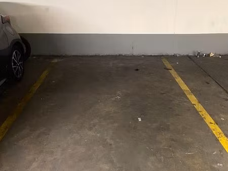 location place de parking