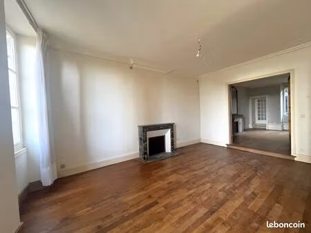 local professionnel à louer – hyper centre de blois