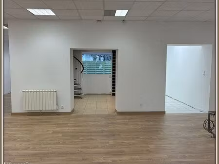 a louer surface commerciale lens centre