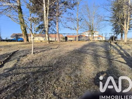 terrain 1988 m² neuville