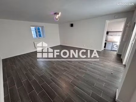 studio 1 pièce 35 m²