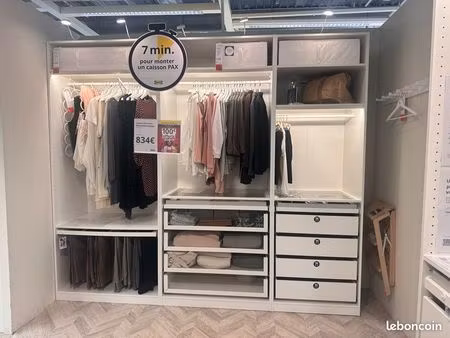 bonjour  je recherche un studio à paris ou en banlieue parisienne. mon budget est de 500 à