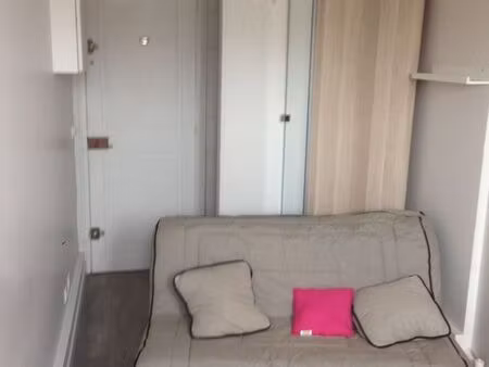 studette meublée- quartier dauphine/ victor hugo