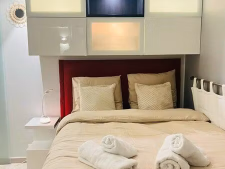 studio élégant proche transports + terrasse