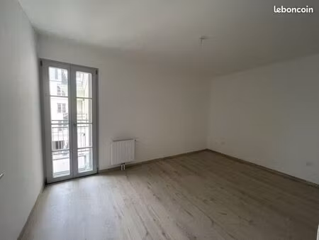 appartement 3 pièces 80 m²