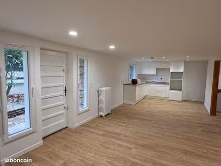 charmant t3 de 75m2 refait à neuf