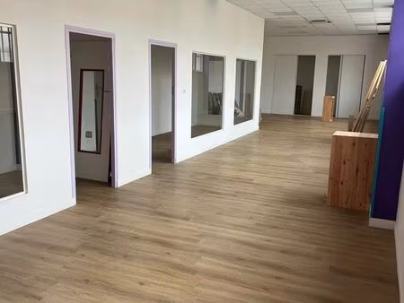 local de stockage ou bureau 1950 ht